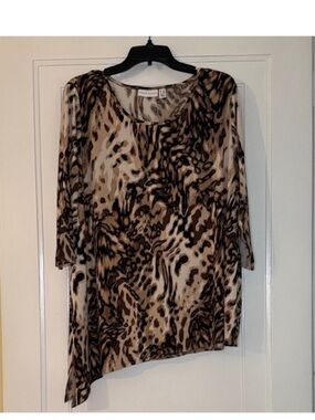 Susan Graver Liquid Knit Animal Print Tunic Top 1X Asymmetrical Hem Brown Tan